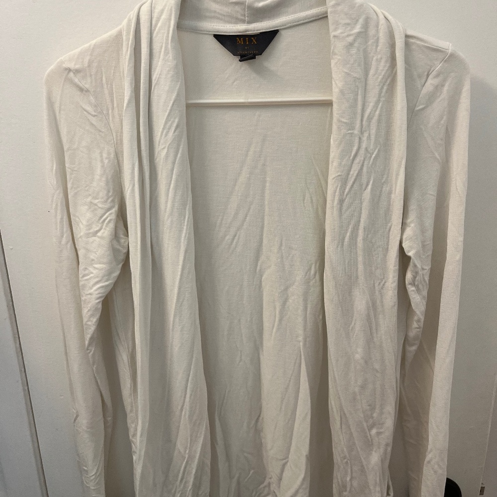 White causal sweater